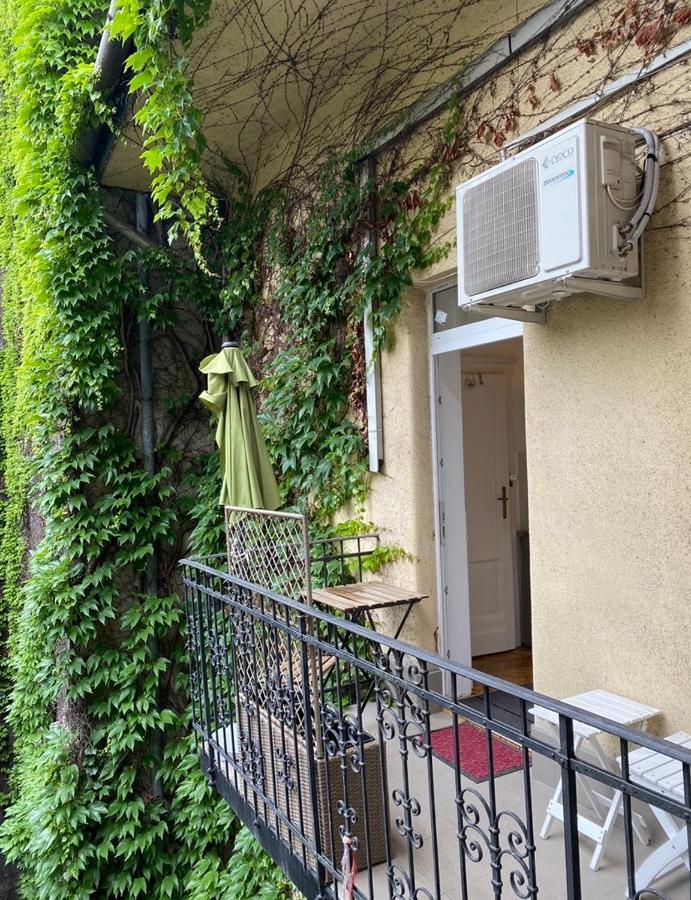 Margaret Apartment By The Danube Budapest Exteriör bild