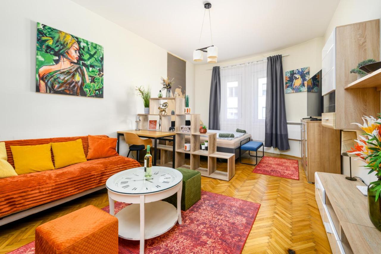 Margaret Apartment By The Danube Budapest Exteriör bild