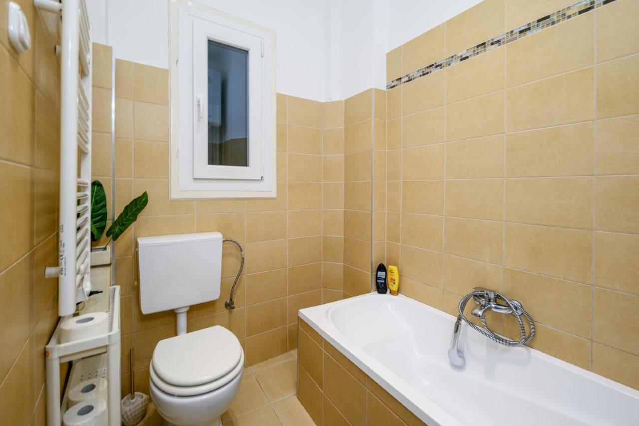 Margaret Apartment By The Danube Budapest Exteriör bild