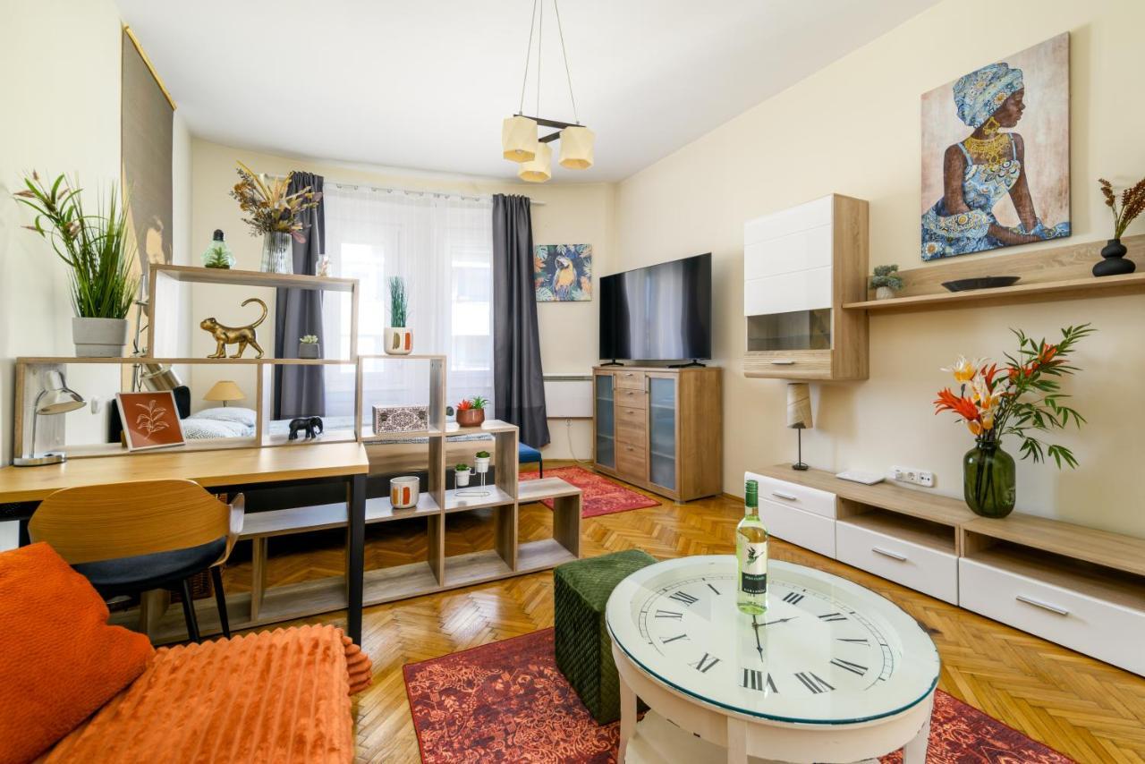 Margaret Apartment By The Danube Budapest Exteriör bild